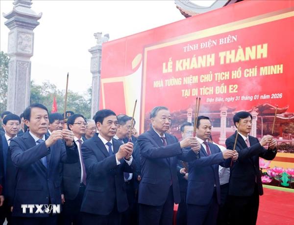 Party chief attends inauguration of President Ho Chi Minh memorial house in Dien Bien