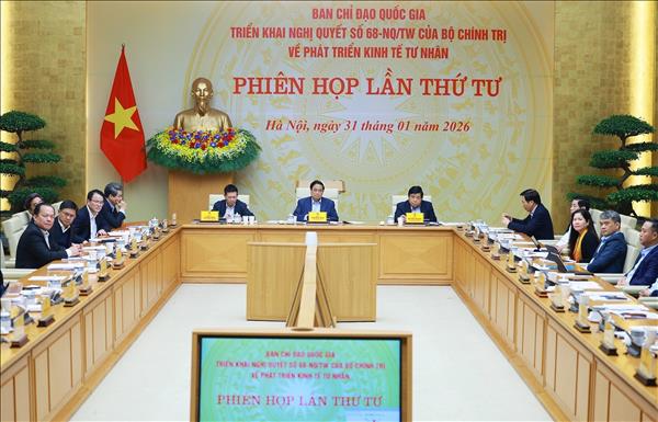 Thủ tướng Phạm Minh Chính: Nhà nước thực hiện 5 thông, doanh nghiệp thực hiện 5 tiên phong để phát triển kinh tế tư nhân