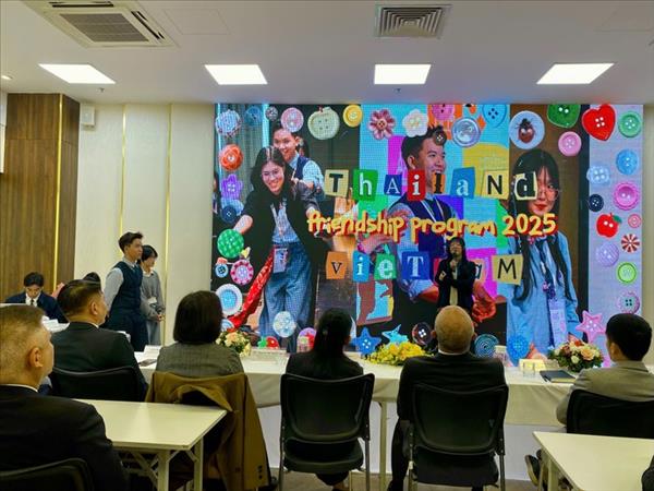 ຊາຍແດນພຽງແຕ່ຢູ່ໃນແຜນທີ່: ນ້ຳໃຈມິດຕະພາບລະຫວ່າງໄວໜຸ່ມ ຫວຽດນາມ - ໄທ ແມ່ນມາຈາກຫົວໃຈ