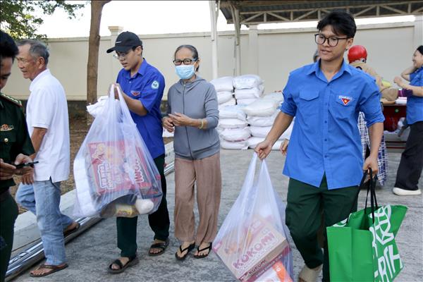 Hội chợ 0 đồng Xuân Bính Ngọ 2026 đến với người nghèo Lâm Đồng