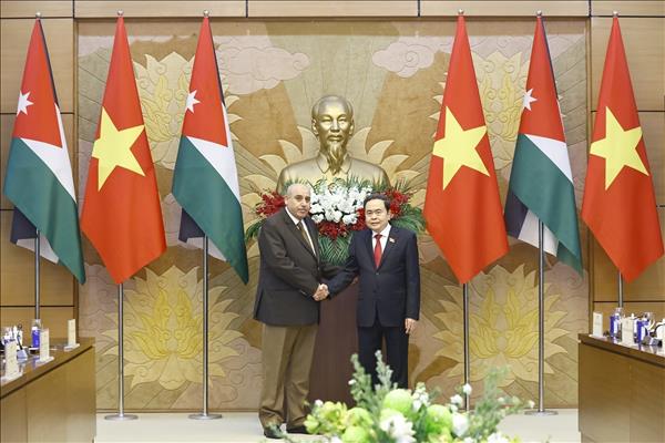 Chủ tịch Quốc hội Trần Thanh Mẫn hội đàm với Chủ tịch Hạ viện Jordan Mazen Turki El Qadi