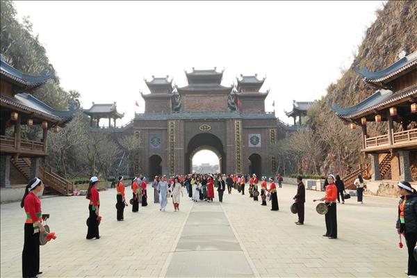 Đặc sắc điểm du lịch Đàn kính thiên-Thung Ui, nơi vua Đinh tế trời