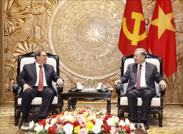 ທ່ານ​ເລ​ຂາ​ທິ​ການ​ໃຫຍ່​ໂຕ​ເລິມ: ຫວຽດ​ນາມ ຍາມ​ໃດ​ກໍ​ສາ​ມັກ​ຄີ, ສະ​ໜັບ​ສະ​ໜູນ ແລະ ຮຽງ​ບ່າ​ຮຽງ​ໄຫຼ່​ພ້ອມ​ກັບ​ປະ​ຊາ​ຊົນ ກູ​ບາ