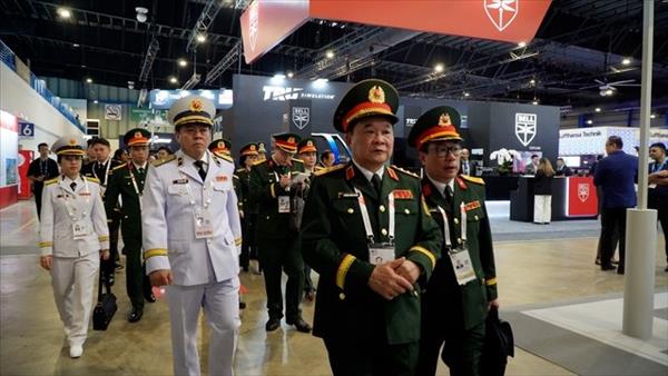 ຫວຽດນາມ ສົນໃຈເຖິງການຮ່ວມມືດ້ານອຸດສາຫະກຳປ້ອງກັນຊາດກັບສາກົນ