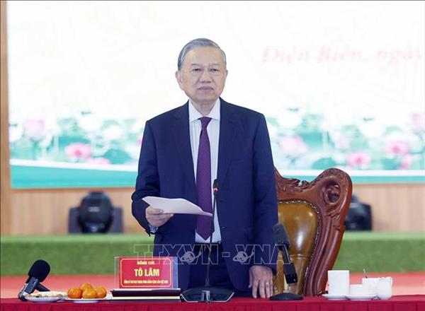 ເລ​ຂາ​ທິ​ການ​ໃຫຍ່ ໂຕ​ເລິມ: ພັກ, ລັດ ຈະ​ສືບ​ຕໍ່​ໃຫ້​ບຸ​ລິມ​ະ​ສິດ​ສູງ​ສຸດ​​ແກ່​ບັນ​ດາ​ນະ​ໂຍ​ບາຍ​ພັດ​ທະ​ນາ​ມະ​ນຸດ