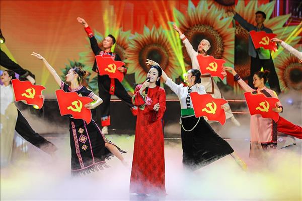 Art programme marks Partys 96th anniversary