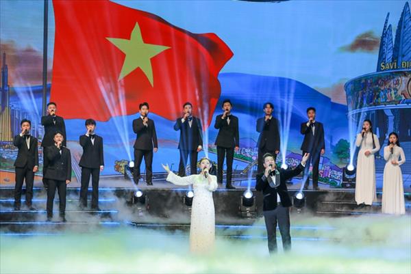 Programa artístico conmemora el 96.º aniversario de la fundación del Partido