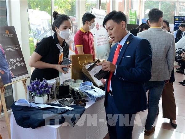 Résolution n°57 : Les  entreprises individuelles  dynamisent lentrepreneuriat numérique