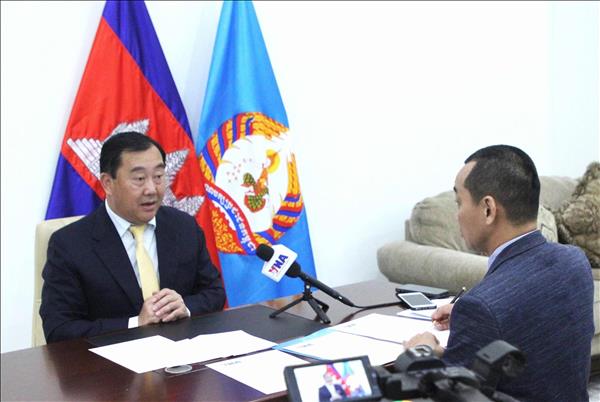 Thúc đẩy hợp tác vững chắc quan hệ giữa Đảng, Nhà nước của Việt Nam và Campuchia