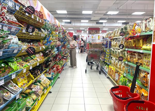 Hàng Việt chiếm lĩnh thị trường hàng Tết