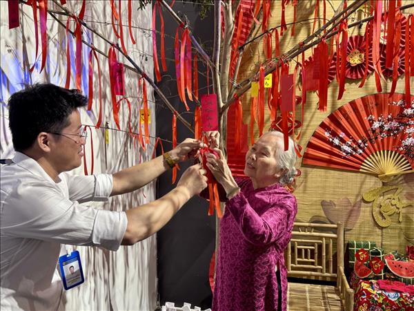 Lan tỏa văn hóa Xuân Bính Ngọ tại Bảo tàng TP Hồ Chí Minh