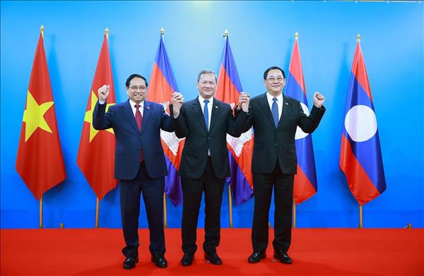 Thủ tướng ba nước Việt Nam – Lào - Campuchia họp triển khai kết quả Cuộc gặp Người đứng đầu ba Đảng