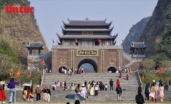 Уникальная туристическая достопримечательность Ниньбиня с тысячелетней историей