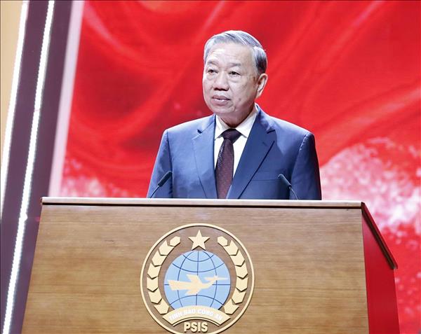 Party chief commends Public Security Intelligence on its 80th anniversary