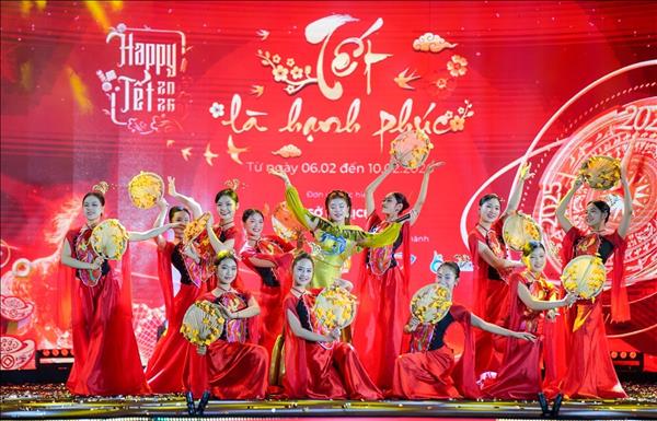 Hanoï met à lhonneur les valeurs culturelles du Têt avec Happy Têt 2026