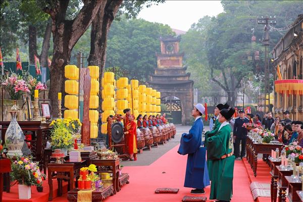 Hanoi recreates Lunar New Year court ritual at Thang Long Imperial Citadel