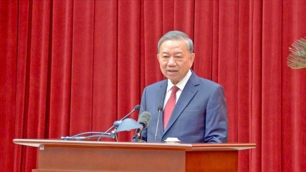 ທ່ານ​ເລ​ຂາ​ທິ​ການ​ໃຫຍ່ ໂຕ​ເລິມ: ປີ 2026 ຕ້ອງ​ຫັນ​ບັນ​ດາ​ເນື້ອ​ໃນ​ແກ່ນ​ສານ​ຂອງ​ເອ​ກະ​ສານກອງ​ປະ​ຊຸມ​ໃຫຍ່​ຄັ້ງ​ທີ XIV ຂອງ​ພັກ ເປັນ​ລະ​ບອບ​ລະ​ບຽບ​ການ ແລະ ເປັນ​ລະ​ອຽດ