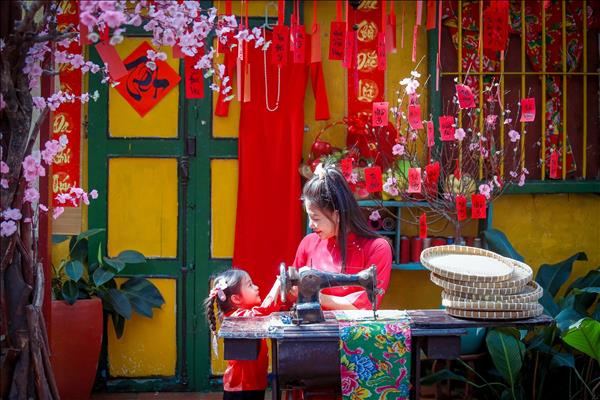 Giữ hồn Tết quê trong lòng phố thị