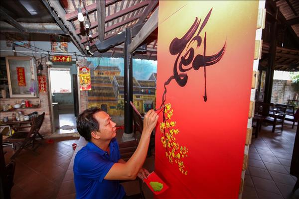 Giữ hồn Tết quê trong lòng phố thị