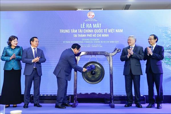 កសាងមជ្ឈមណ្ឌលហិរញ្ញវត្ថុអន្តរជាតិវៀតណាម​នៅទីក្រុងហូជីមិញឱ្យក្លាយ​ទៅជា បង្គោលសើន នៃការអភិវឌ្ឍ