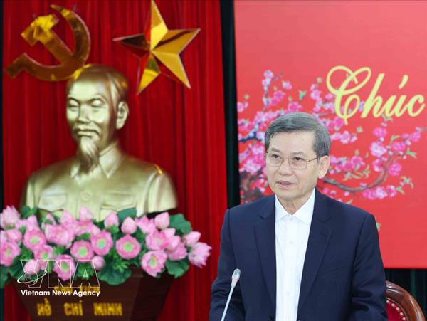 越共十四届二中全会拟通过关于新阶段反腐败、反浪费、反消极工作的决议