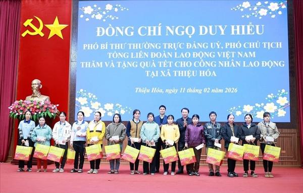 ບັນ​ດາ​ກິດ​ຈະ​ກຳ​ເບິ່ງ​ແຍງ​ດູ​ແລ​ບຸນ​ເຕັດ​ໃຫ້​ແກ່​ຜູ້​ປະ​ສົບ​ກັບ​ຄວາມ​ຫຍຸ້ງ​ຍາກ​ໃນ​ທົ່ວ​ປະ​ເທດ ໄດ້​ຈັດ​ຂຶ້ນ​ຢ່າງ​ຟົດ​ຟື້ນ