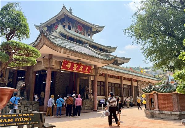 Bảo đảm an ninh, an toàn cho du khách du Xuân tại Khu du lịch quốc gia Núi Sam