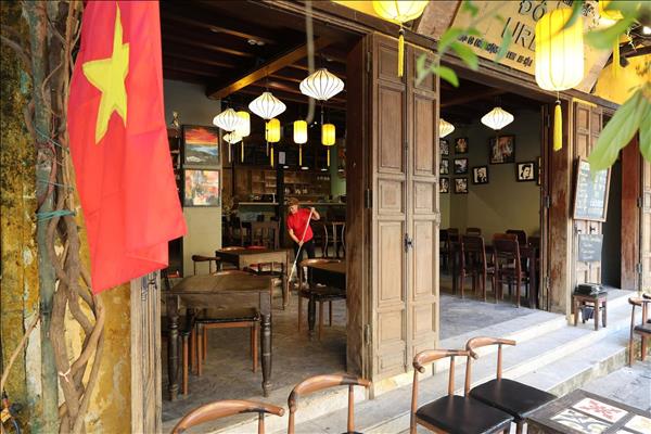 Hội An sáng sớm - Khi phố còn thở khẽ