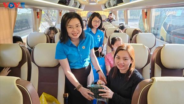 旧正月テト 帰省する労働者支援