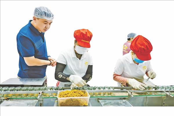 거대 잠재력 할랄 경제에 눈 돌리는 업계