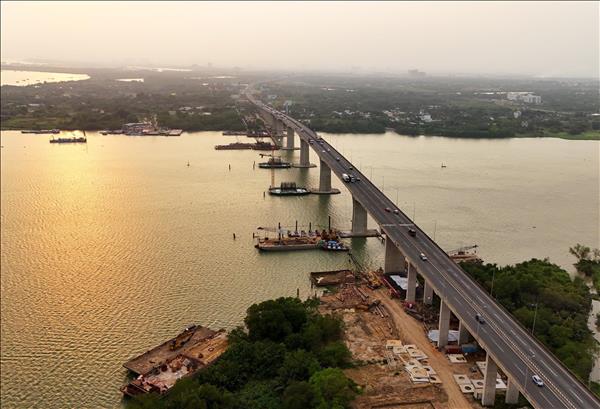 Thi công xuyên Tết trên cao tốc TP. Hồ Chí Minh - Long Thành