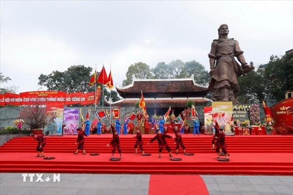 10 фестивалей, которые стоит посетить весной 