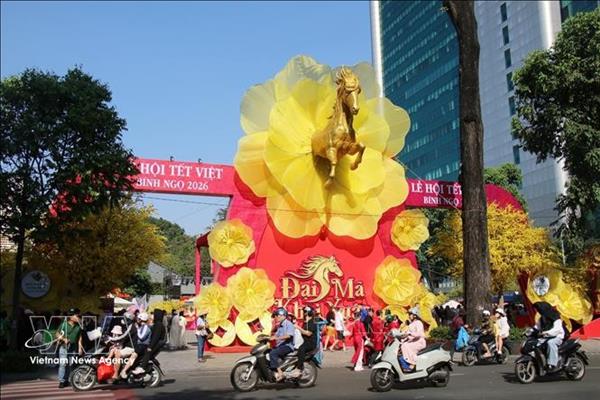 各国大使及国际组织首席代表：越南将在新时代中实现马到成功与跨越式发展