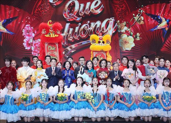 Vietnam destaca papel de comunidad connacionales en nueva era de desarrollo