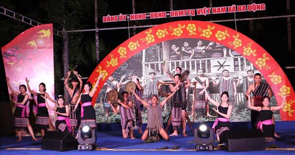 Âm vang tiếng chiêng ba giữa đại ngàn đầu Xuân