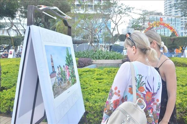 《丙午春色》：古街内的越南新春艺术空间