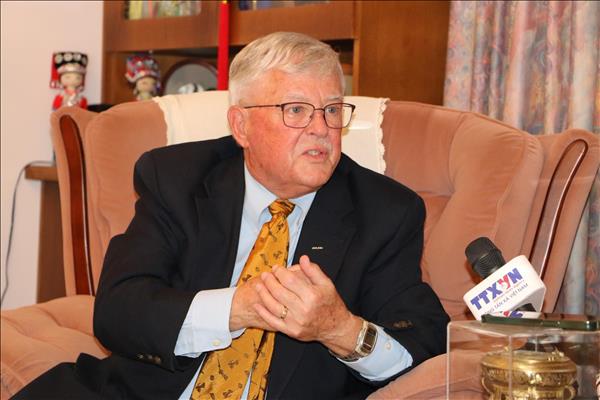 Vietnam deserves credit for highly successful diplomatic strategy: Australian scholar