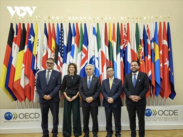 វៀតណាមក្លាយជាប្រទេសសម្ព័ន្ធមិត្តរបស់ទីភ្នាក់ងារថាមពលអន្តរជាតិ (IEA) ជាផ្លូវការ