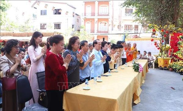 Têt 2026 : programme caritatif à la pagode Phat Tich à Vientiane