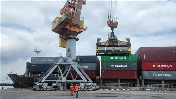 Cảng biển Hải Phòng bảo đảm dòng chảy hàng hóa thông suốt