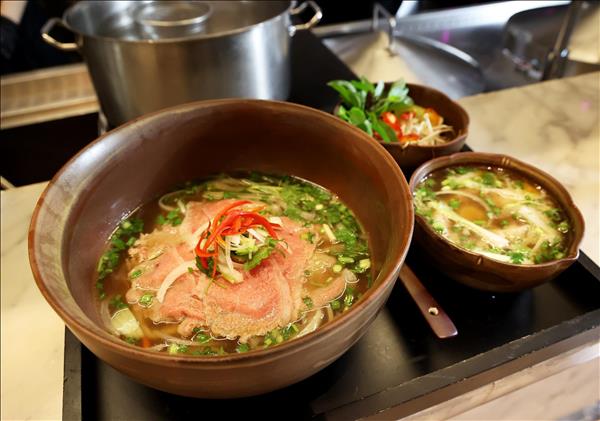 Những món ăn đường phố được ưa thích tại Hà Nội những ngày đầu năm mới