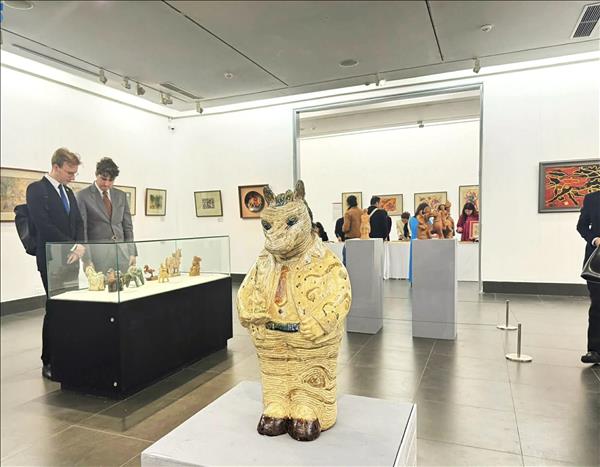 Exposición el caballo en el arte plástico