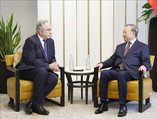 Vietnamese Party chief receives former US Deputy Secretary of State
