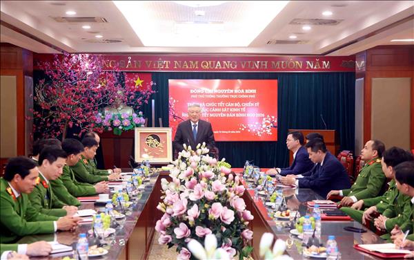 Phó Thủ tướng Thường trực thăm, chúc Tết cán bộ, chiến sĩ Cục Cảnh sát điều tra tội phạm về tham nhũng, kinh tế, buôn lậu