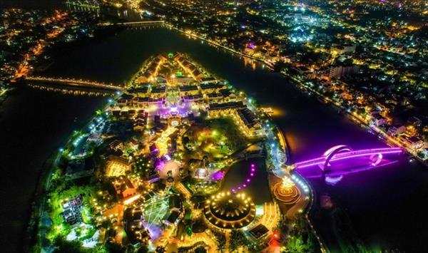 年の始めを彩る各地の祭り