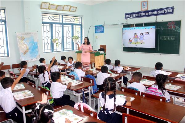 将人工智能引入校园：为学生配备核心数字能力