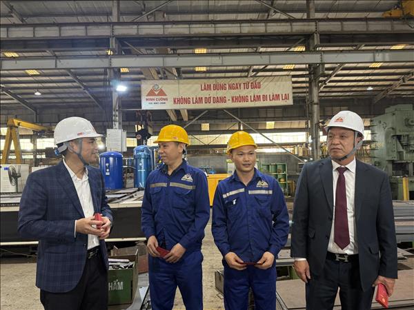 Rộn ràng khí thế sản xuất đầu Xuân tại doanh nghiệp Thủ đô