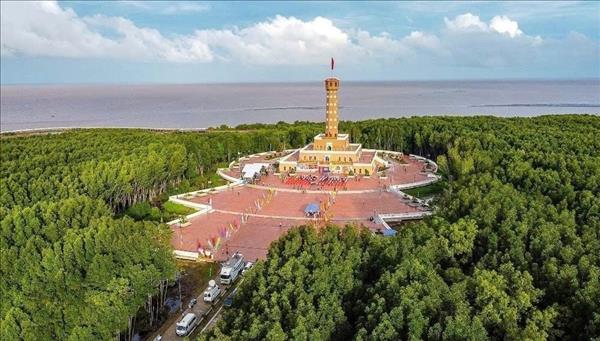 Từ sức bật du lịch Tết đến khát vọng vươn xa nơi địa đầu cực Nam