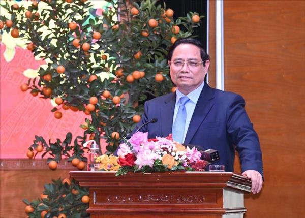 Le PM reçoit des personnalités du monde artistique, journalistique et sportif pour le Nouvel An lunaire