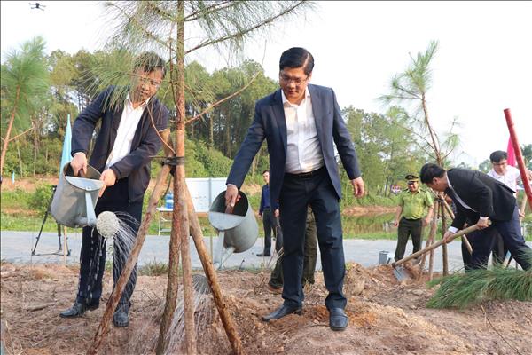 Tết trồng cây: Nâng cao ý thức bảo vệ rừng, gìn giữ tài nguyên thiên nhiên